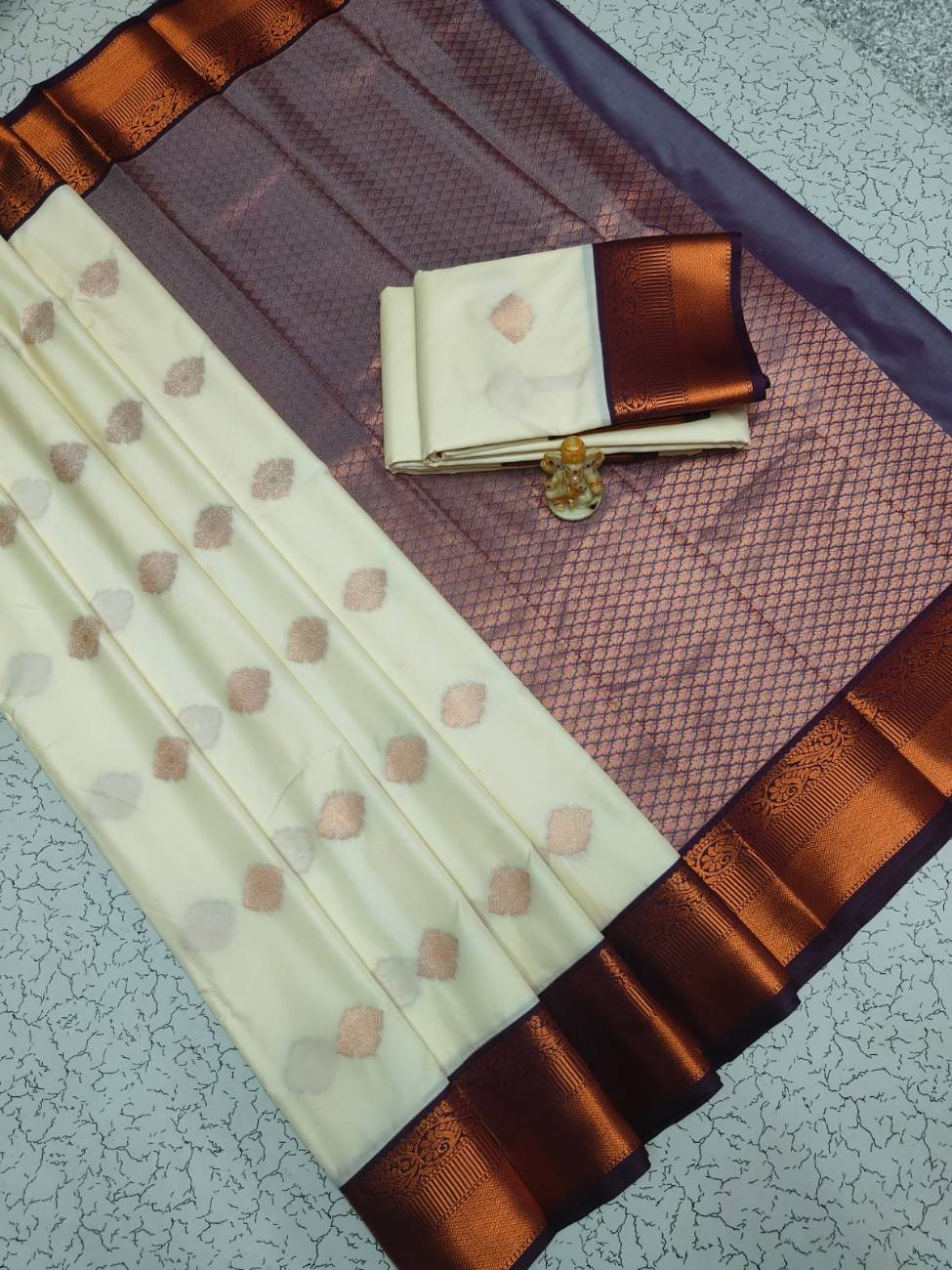 Tana Soft Silk Sarees 050